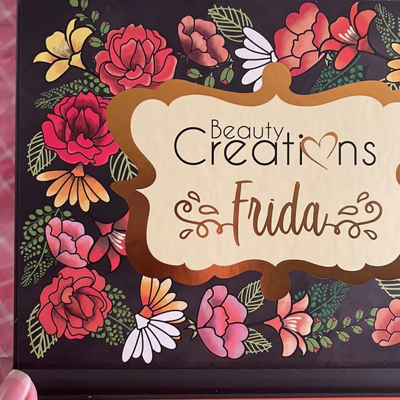 🎈SALE🎈🎀#52.MAKEUP XXL35-COLORS EYESHADOW PALETTE🎀 - Picture 5 of 8